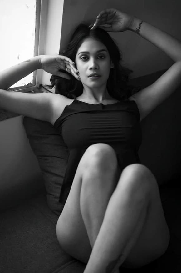 Insta Model Reet Pamnani Nude Photoshoot Revealing Her Hot Curves - Image 7