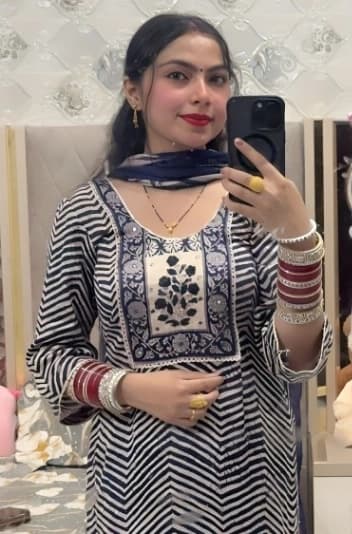 Married Wife MMS Full Nude Legs Wide Masturbating with Massive Dildo - Image 1