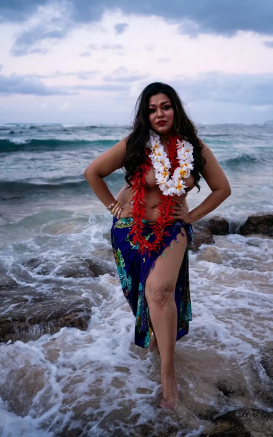 Desi MILF Saroni Roy Model Flashes Her Massive Boobs in Public - Image 16