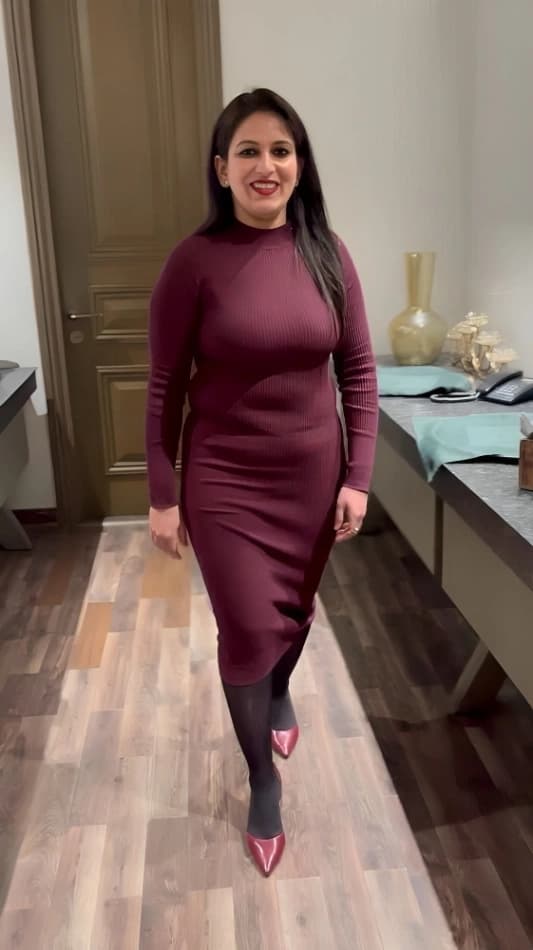 Trending Desi Curvy Milf Undresses for Boyfriend and Gives Him a Professional Blowjob Teasing Her Milky Boobs and Juicy Ass - Image 2