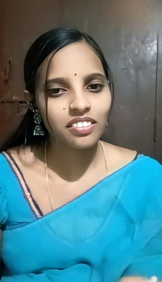 Desi Wife Blouse Open Showing Boobs and Black Nipples Lifts Her Saree and Fingers Her Pussy - Image 1