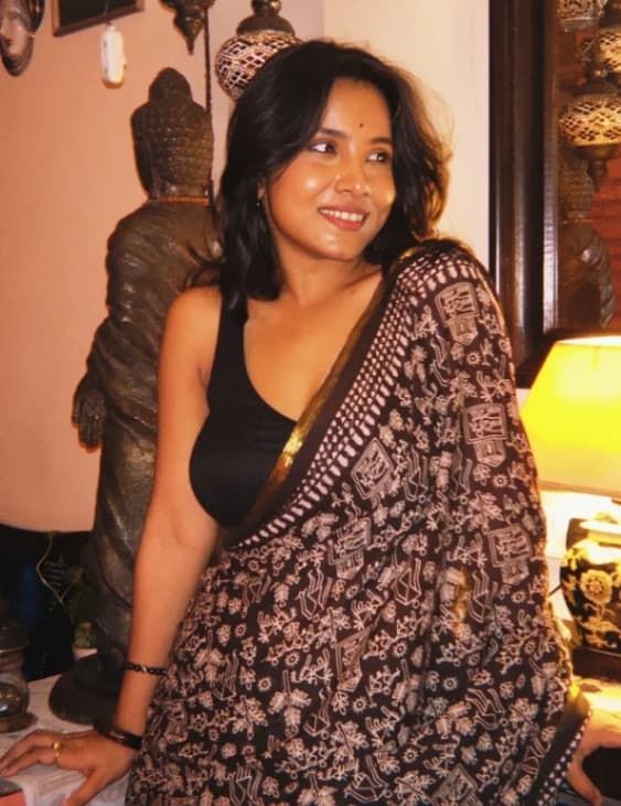 Sexy Desi Insta Model Fully Nude Huge Boobs Pressed Together Legs Wide Spread Hairy Pussy - Image 1