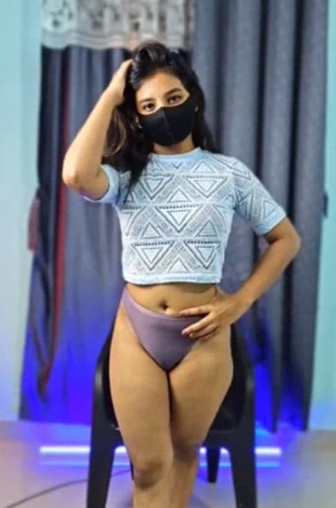 Aleena Kween aka Zugerlips XXX Video Stripping Showing Her Soft Boobs and Fingering Her Pussy - Image 1